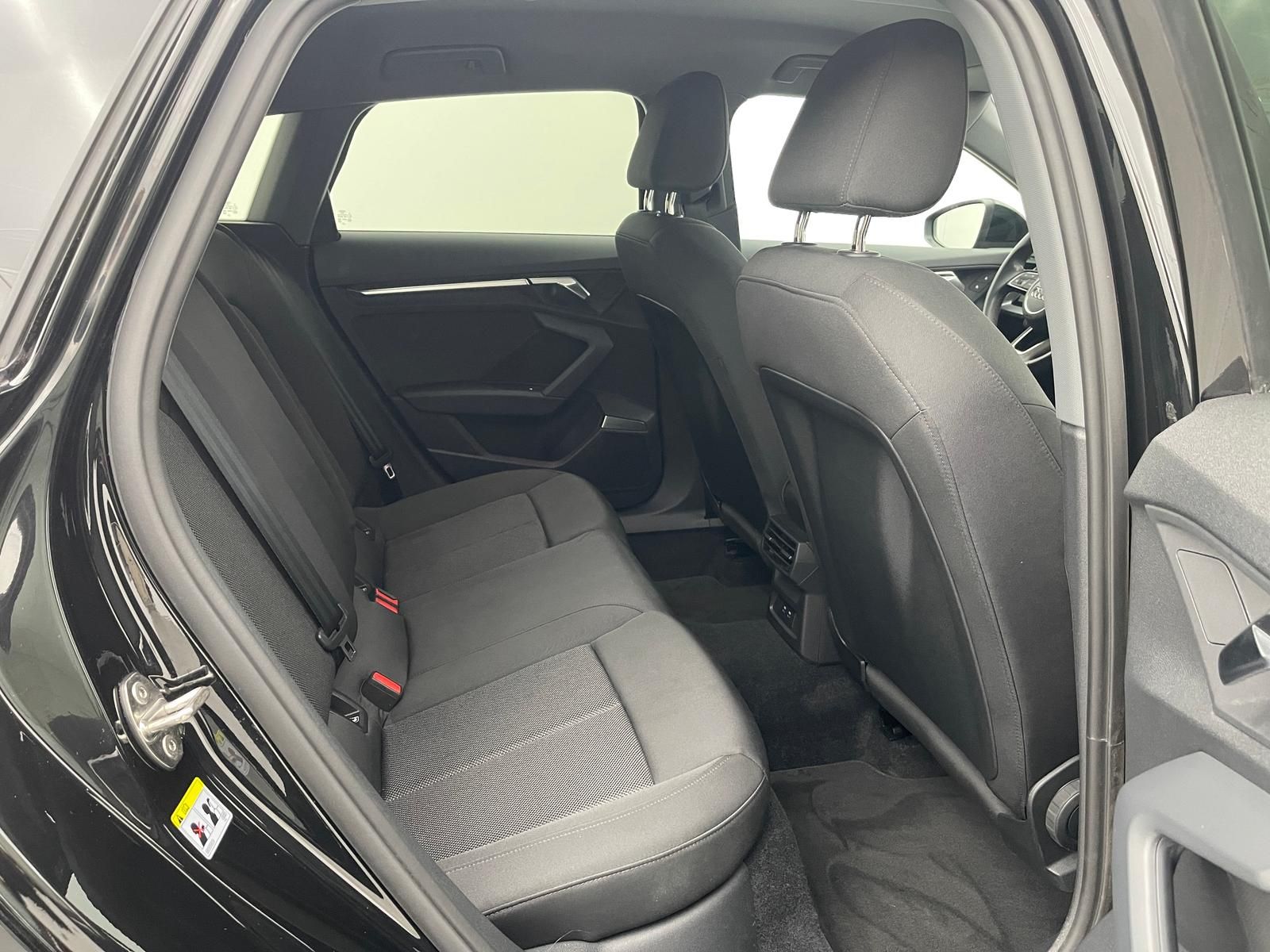 Audi A3 35 TFSI S Line *MATRIX*TEMP*B&O*KEYLESS*KAM*