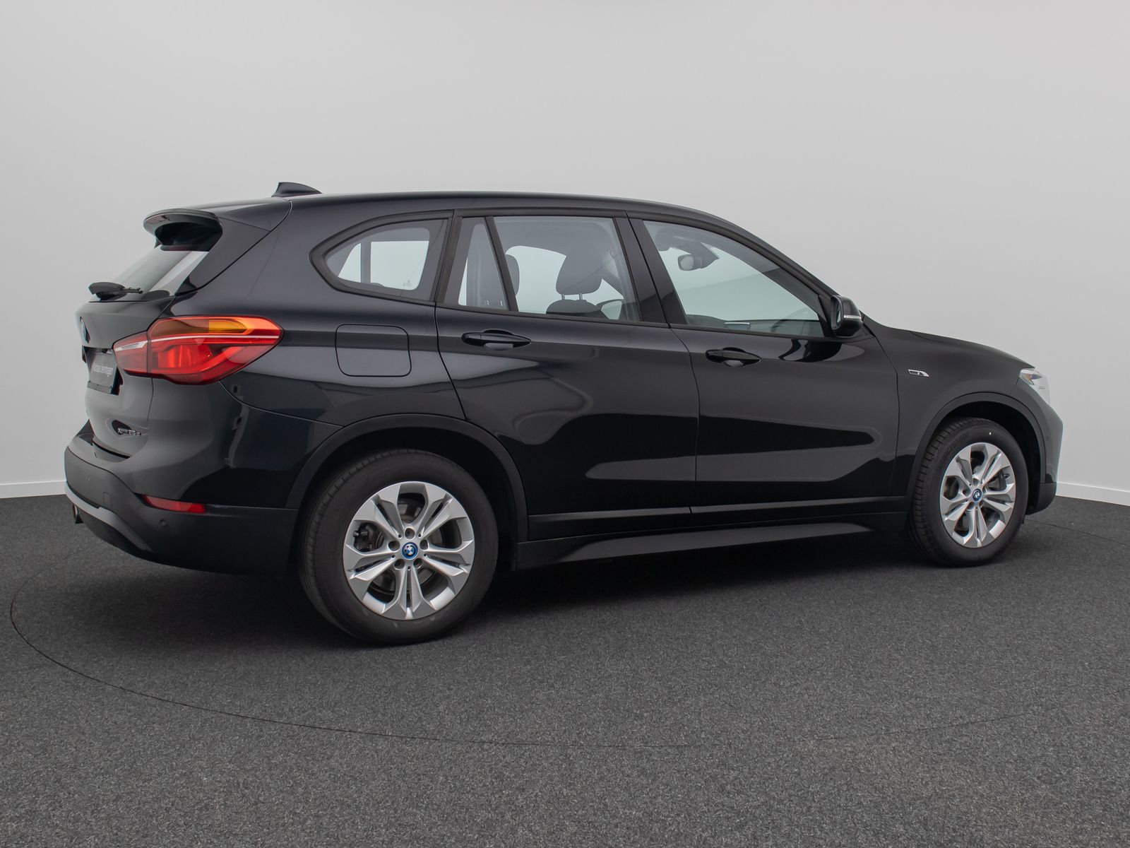 BMW X1 xD25e - Samsaru's Car Outlet