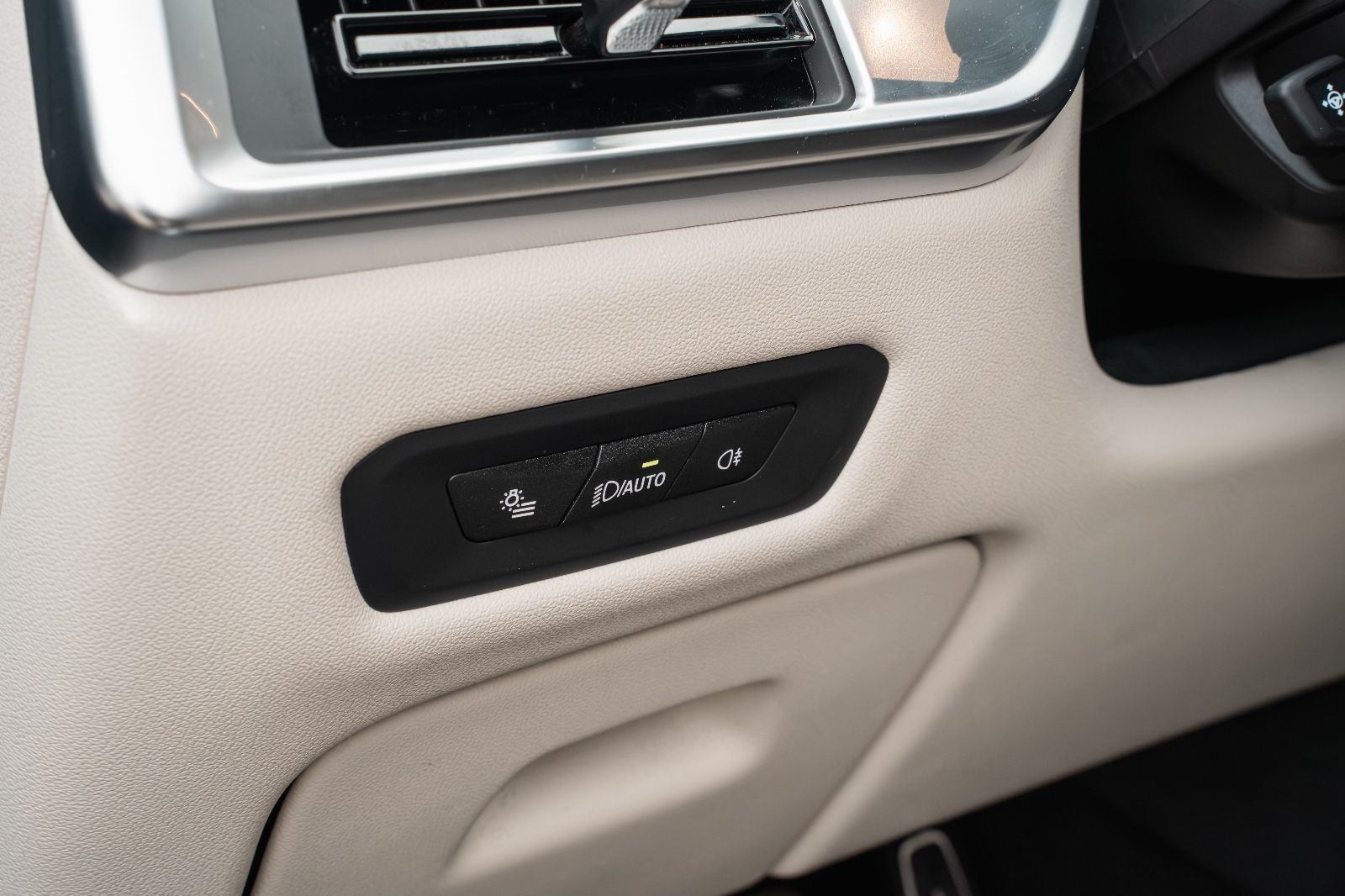 BMW X6 40d M SPORT PRO.LUFTFEDER.SOFTCL.PANO.AHK.22"