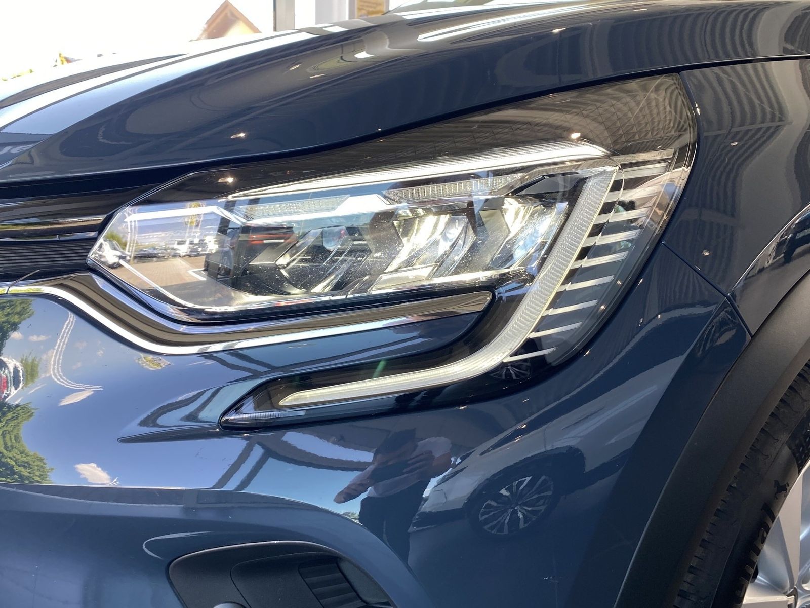 Renault Captur BUSINESS EDITION E-TECH Plug-in - Samsaru's Car Outlet