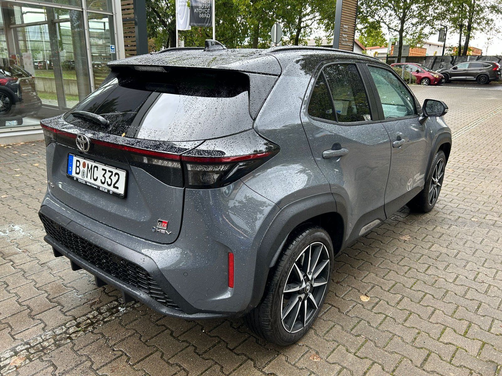 Toyota Yaris Cross 1,5l Hybrid 4x2 GR-SPORT Premium-P.
