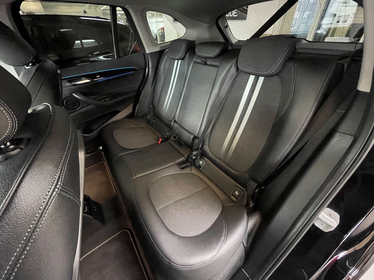 BMW X1 xDrive 25e Sport Line - Samsaru's Car Outlet
