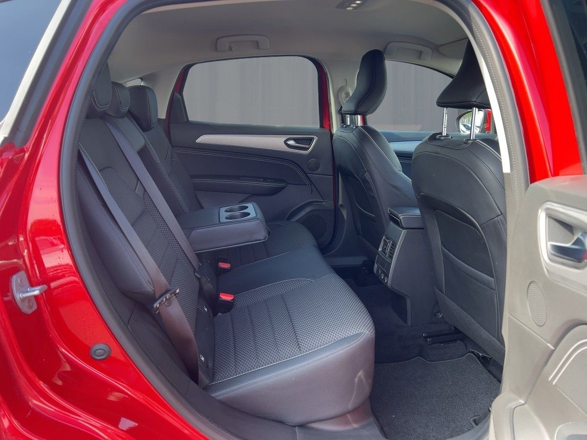 Renault Arkana TECHNO E-TECH Hybrid - Samsaru's Car Outlet