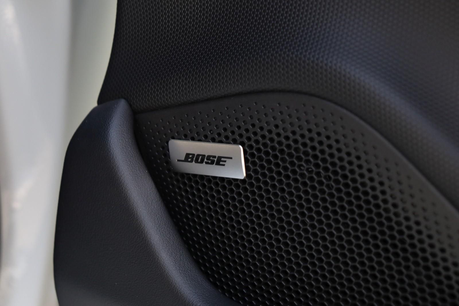 Porsche Taycan 4S Plus Sport Turismo +PANO+18-WEGE+BOSE+