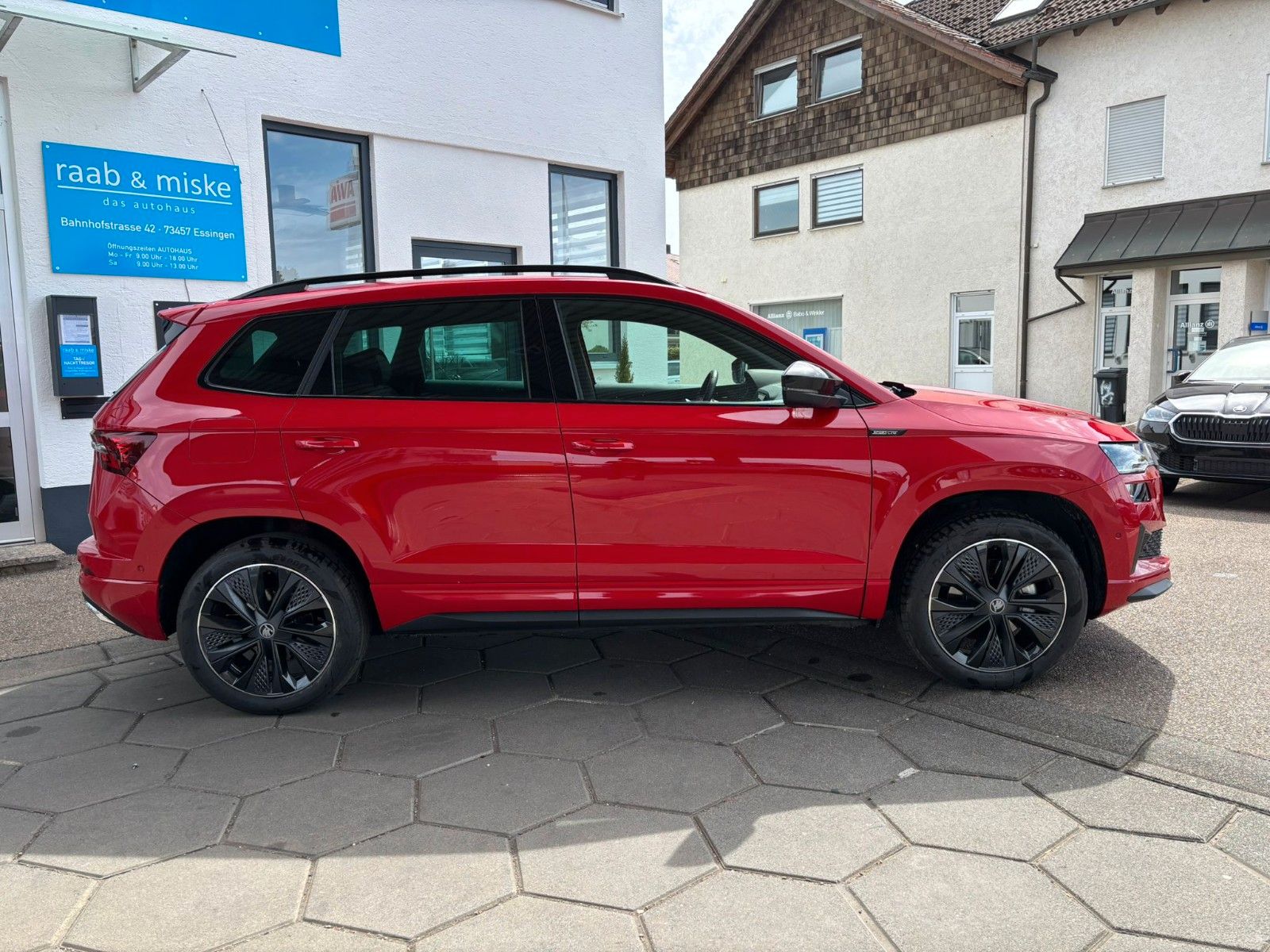 Skoda Karoq Sportline *AHK/Navi/ACC/SHZ/Garantie*