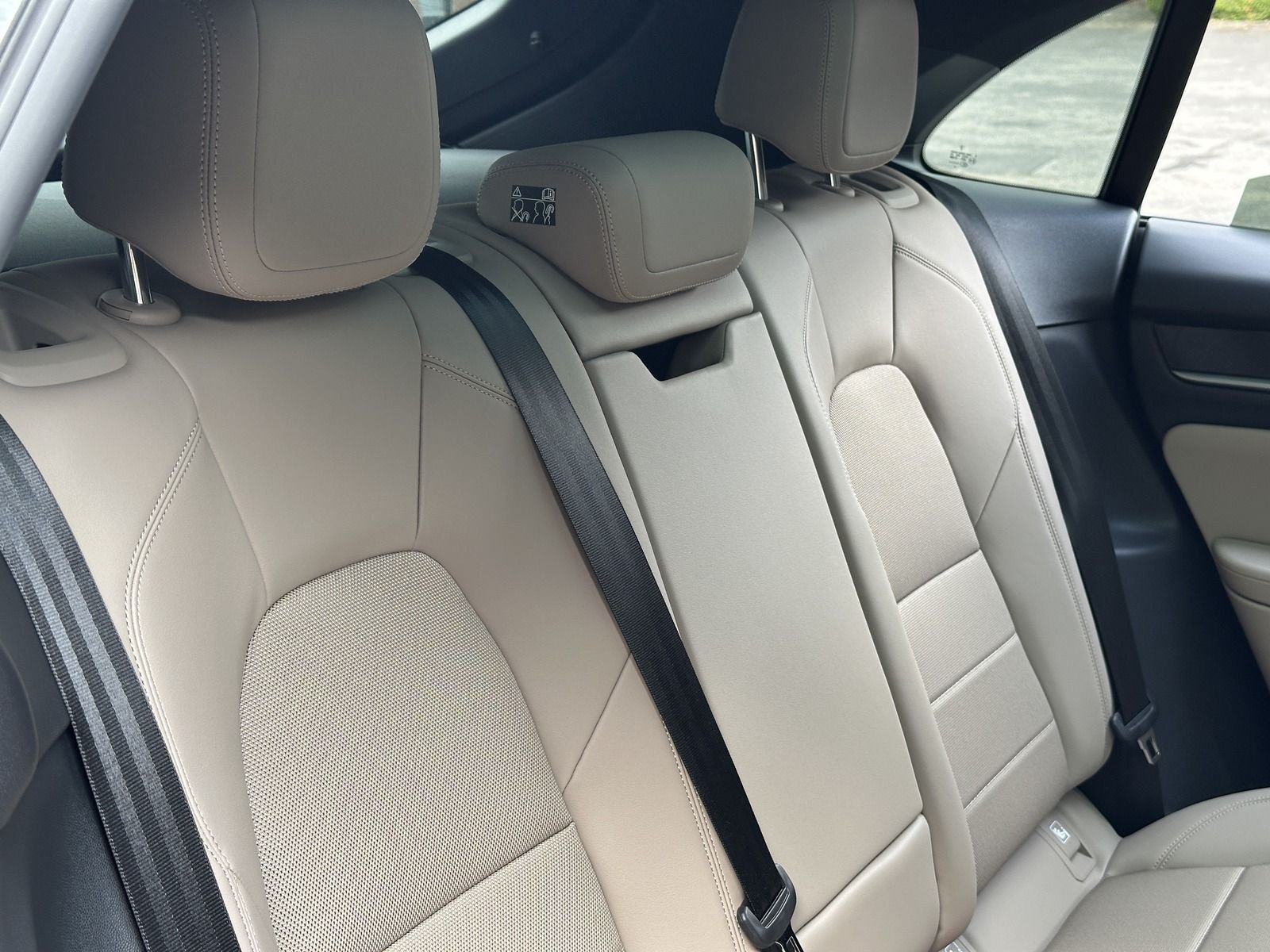 Porsche Macan 4 INNODRIVE - Samsaru's Car Outlet