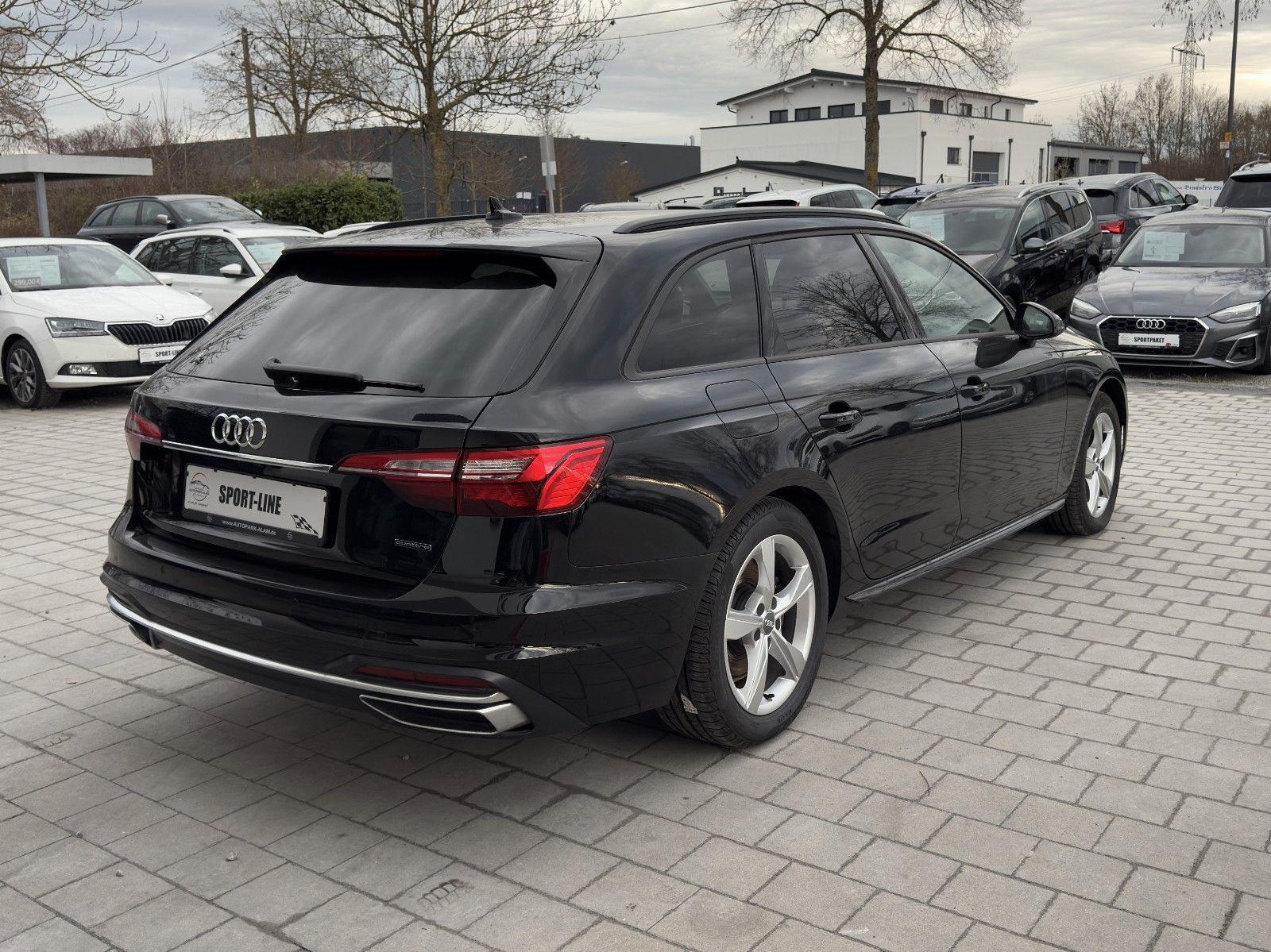 Audi A4 Av.40 TDI quattro advanced - Samsaru's Car Outlet