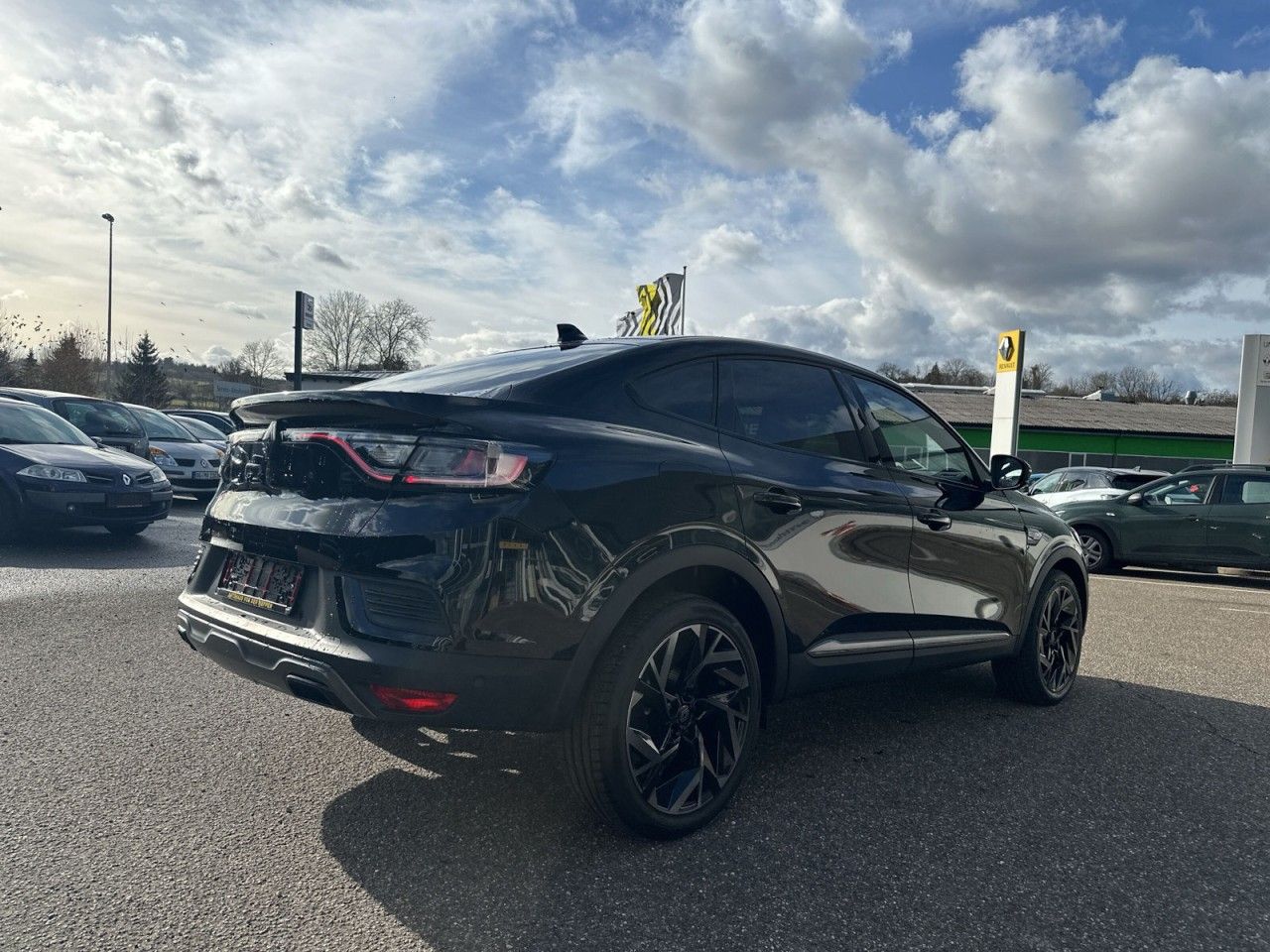 Renault Arkana Esprit Alpine Mild Hybrid - Samsaru's Car Outlet