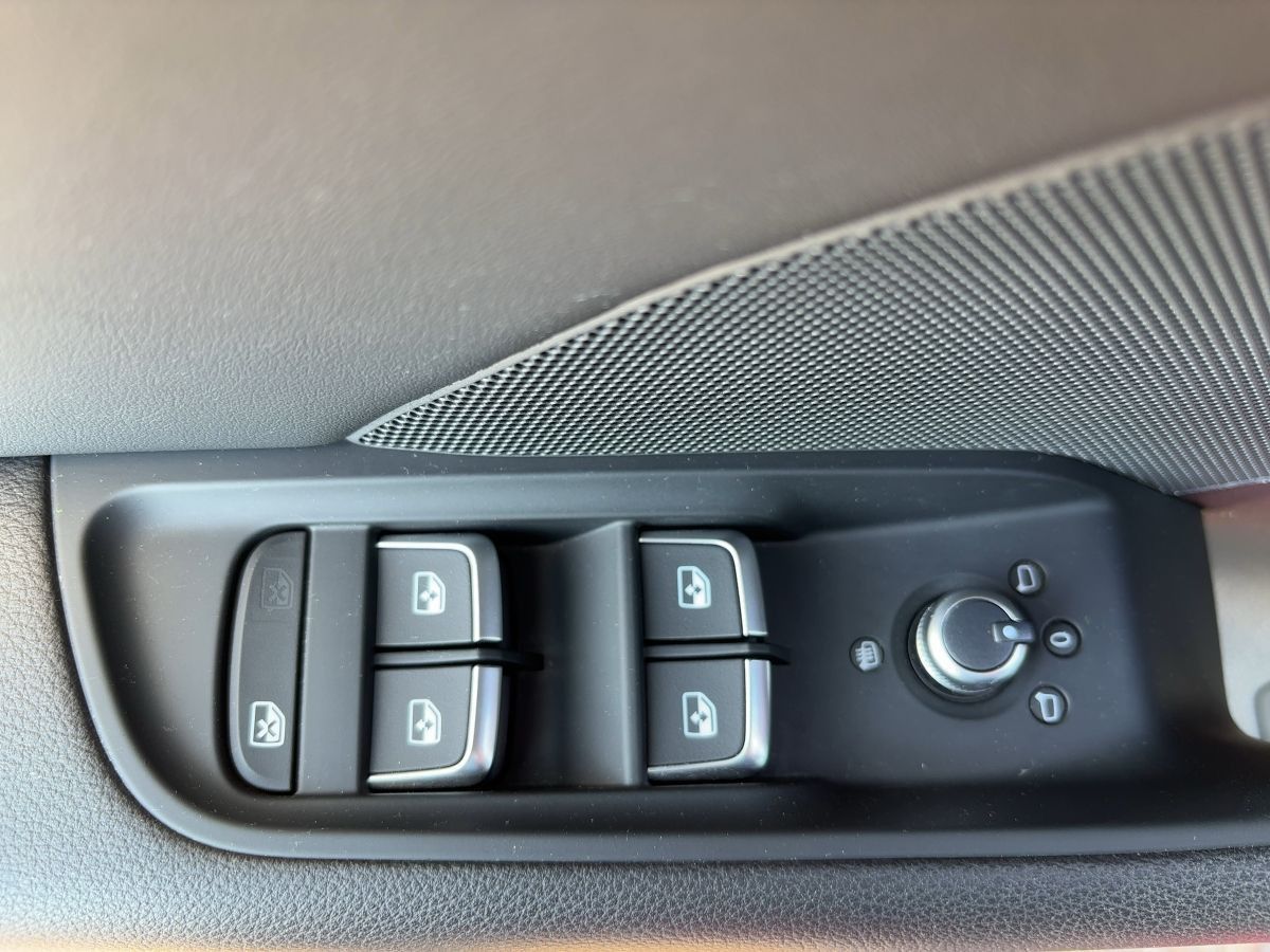 Audi A3 Sportback 40 e-tron sport - Samsaru's Car Outlet