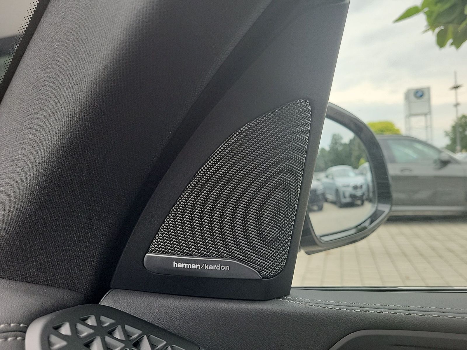 BMW X5 xDrive40d M SPORT Sitzbelüft Standhzg AHK ACC