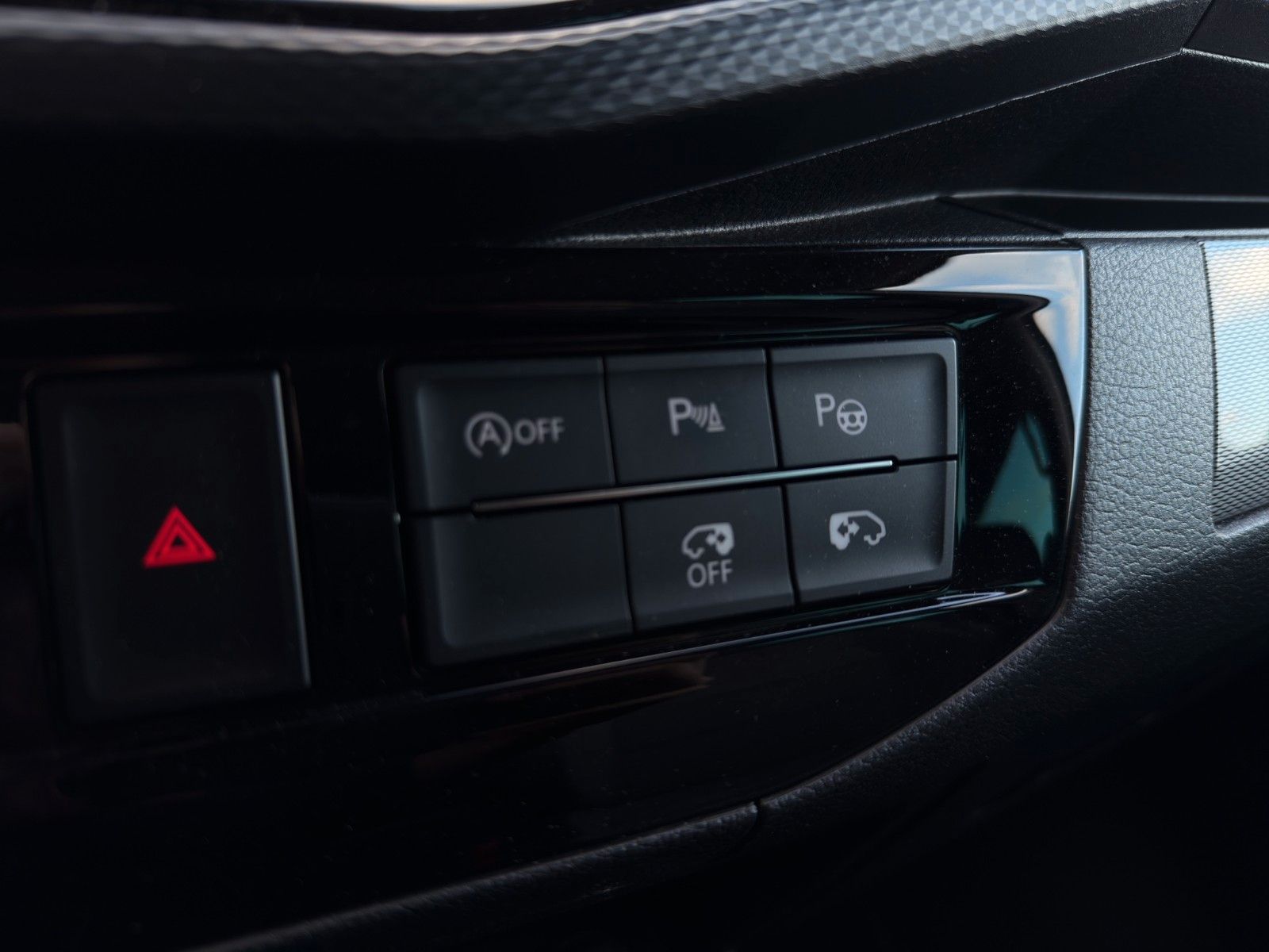 Volkswagen T6.1 Multivan - Samsaru's Car Outlet