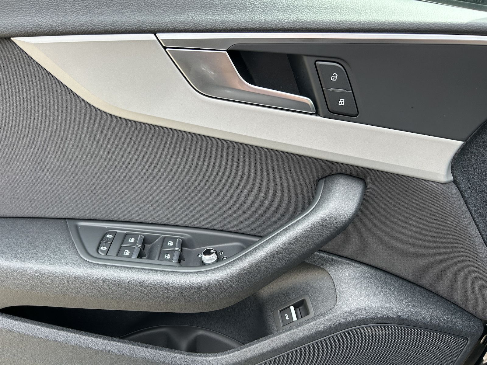 Audi A4 40 TDI quattro S-tronic - Samsaru's Car Outlet