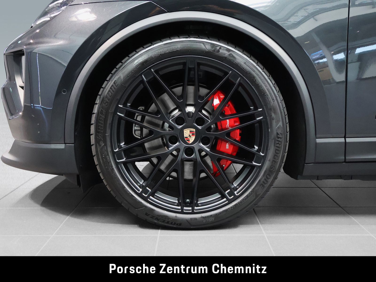 Porsche Macan 4S Electric Luft;AHZV;Pano;BOSE;Matrix-LED