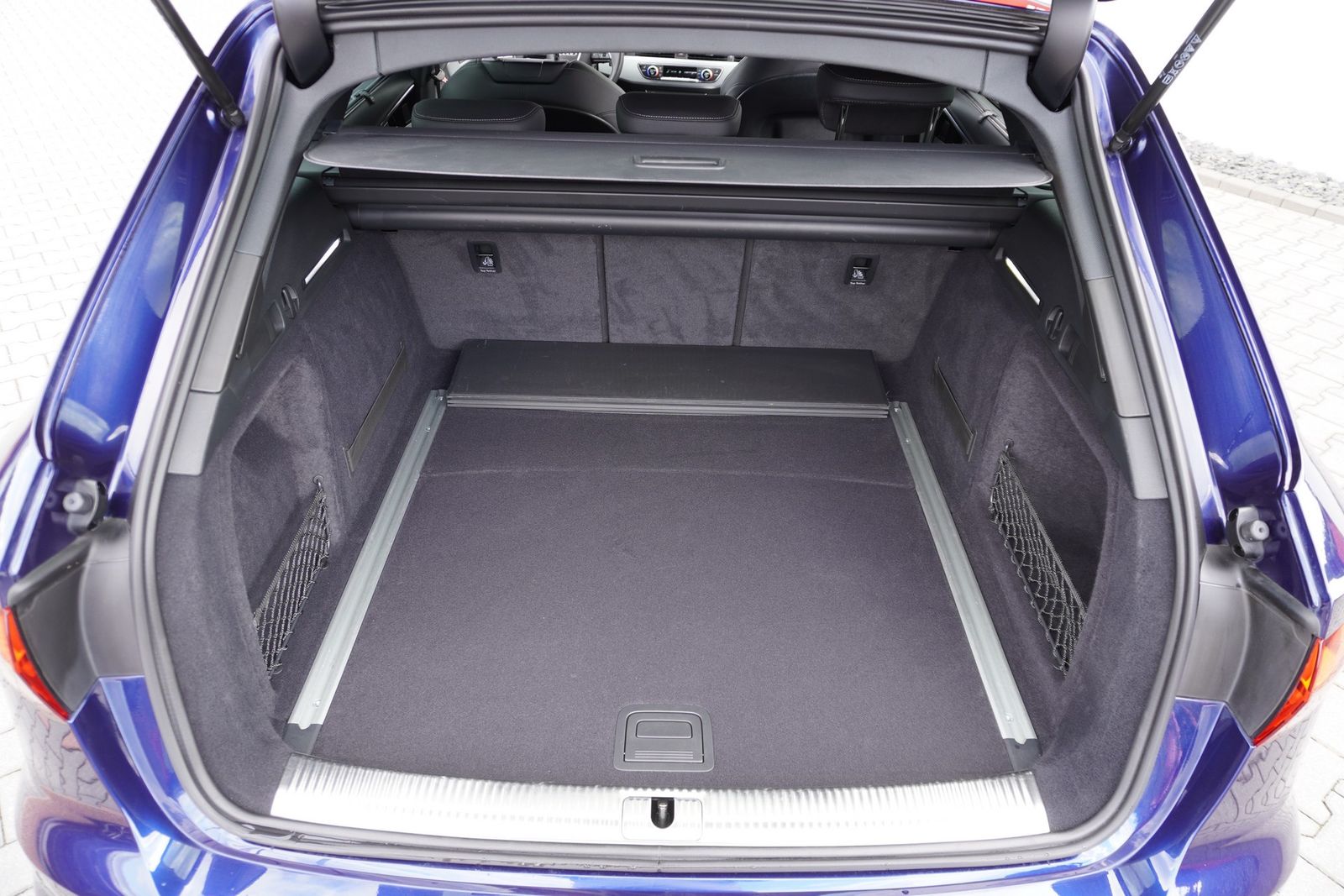 Audi A4 Avant 40 TDI S-Tronic S-Line - Samsaru's Car Outlet