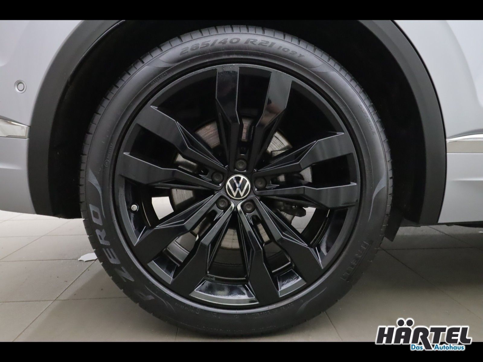 Volkswagen Touareg Elegance eHybrid 3.0 V6 TSI Tiptronic - Samsaru's Car Outlet