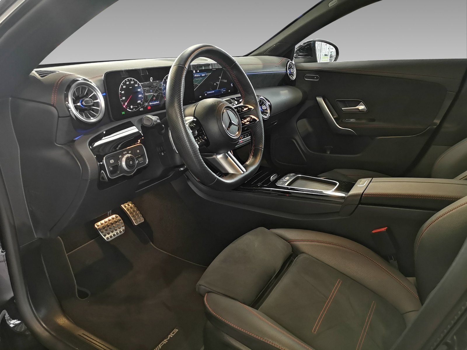 Mercedes-Benz CLA 180 Coupé AMG ADVANCED PLUS - Samsaru's Car Outlet