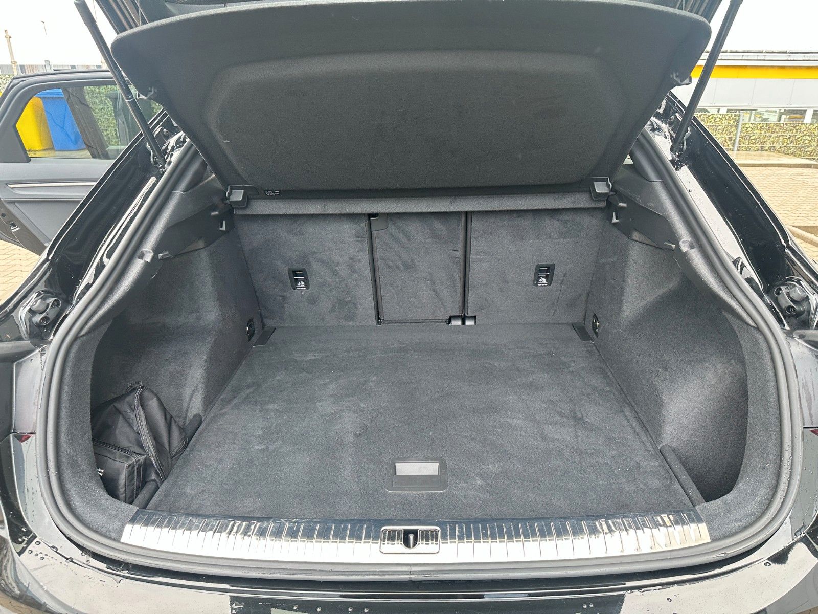 Audi Q3 Sportback 35 TDI quattro S line - Samsaru's Car Outlet