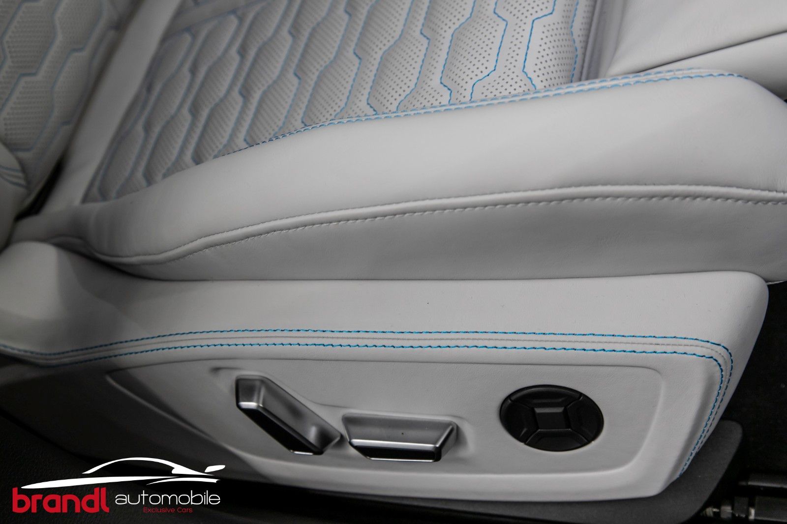 Audi RS6 Avant 4.0 TFSI performance/ Exclusive/ DE/1t