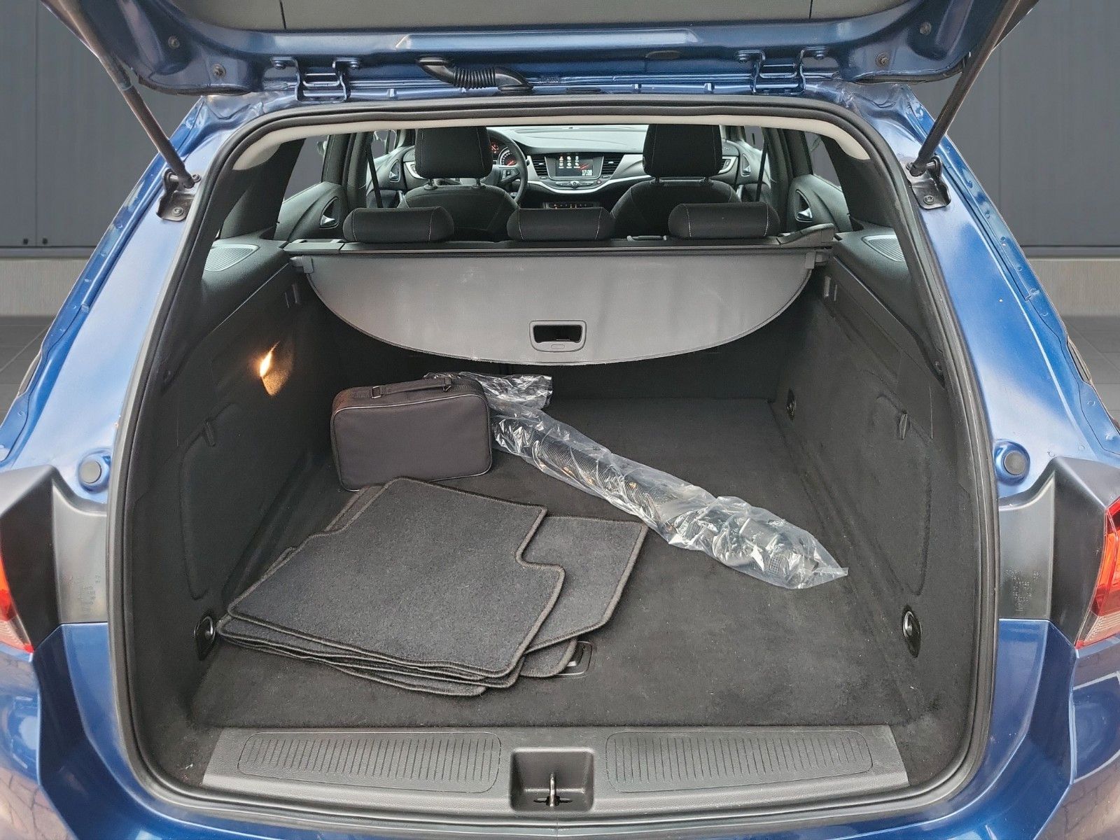 Opel Astra K ST Business Edition - Samsaru's Car Outlet