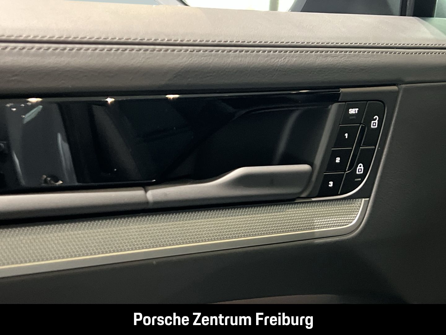 Porsche Cayenne E-Hybrid BOSE Panoramadach InnoDrive