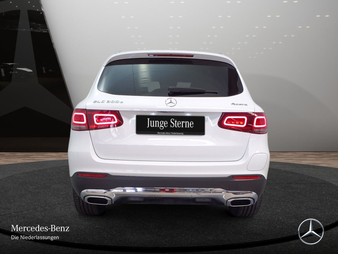 Mercedes-Benz GLC 300 e 4M AMG - Samsaru's Car Outlet