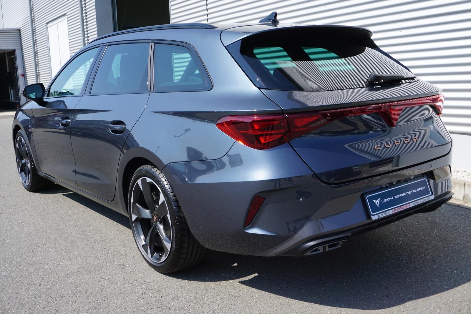 Cupra Leon Sportstourer 1.5 eTSI DSG - Samsaru's Car Outlet
