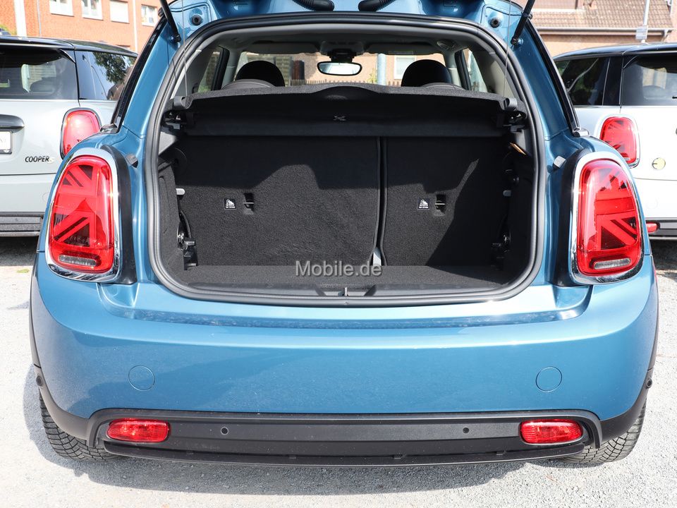 MINI Cooper SE Classic - Samsaru's Car Outlet