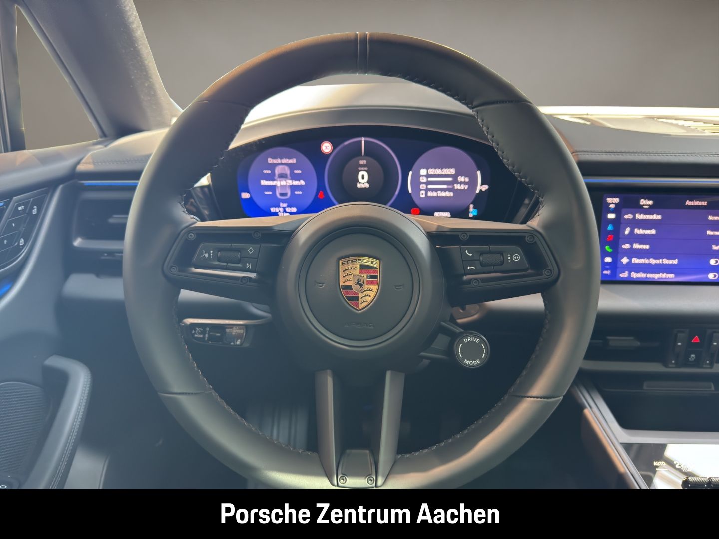 Porsche Macan 4 BOSE Panorama Rückfahrkamera Luftfederun