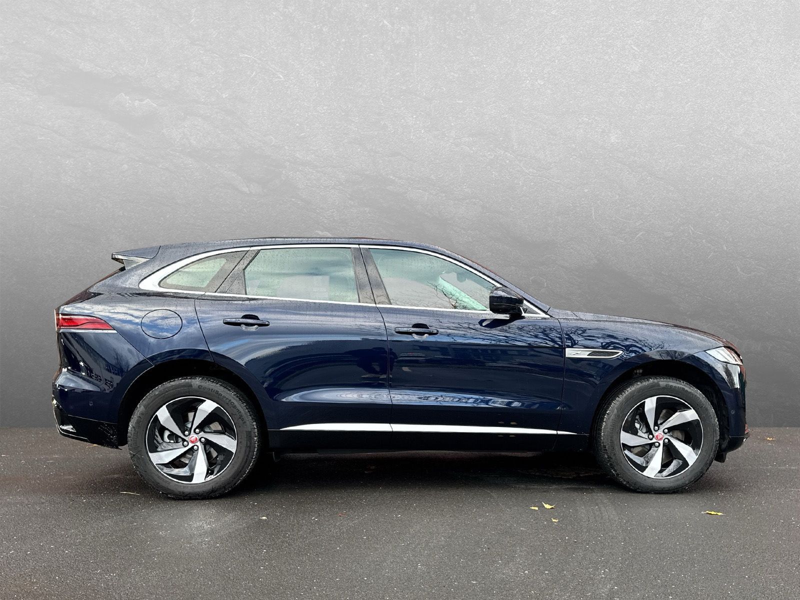 Jaguar F-PACE P400e S AWD Pano / Massage / Winter-Paket