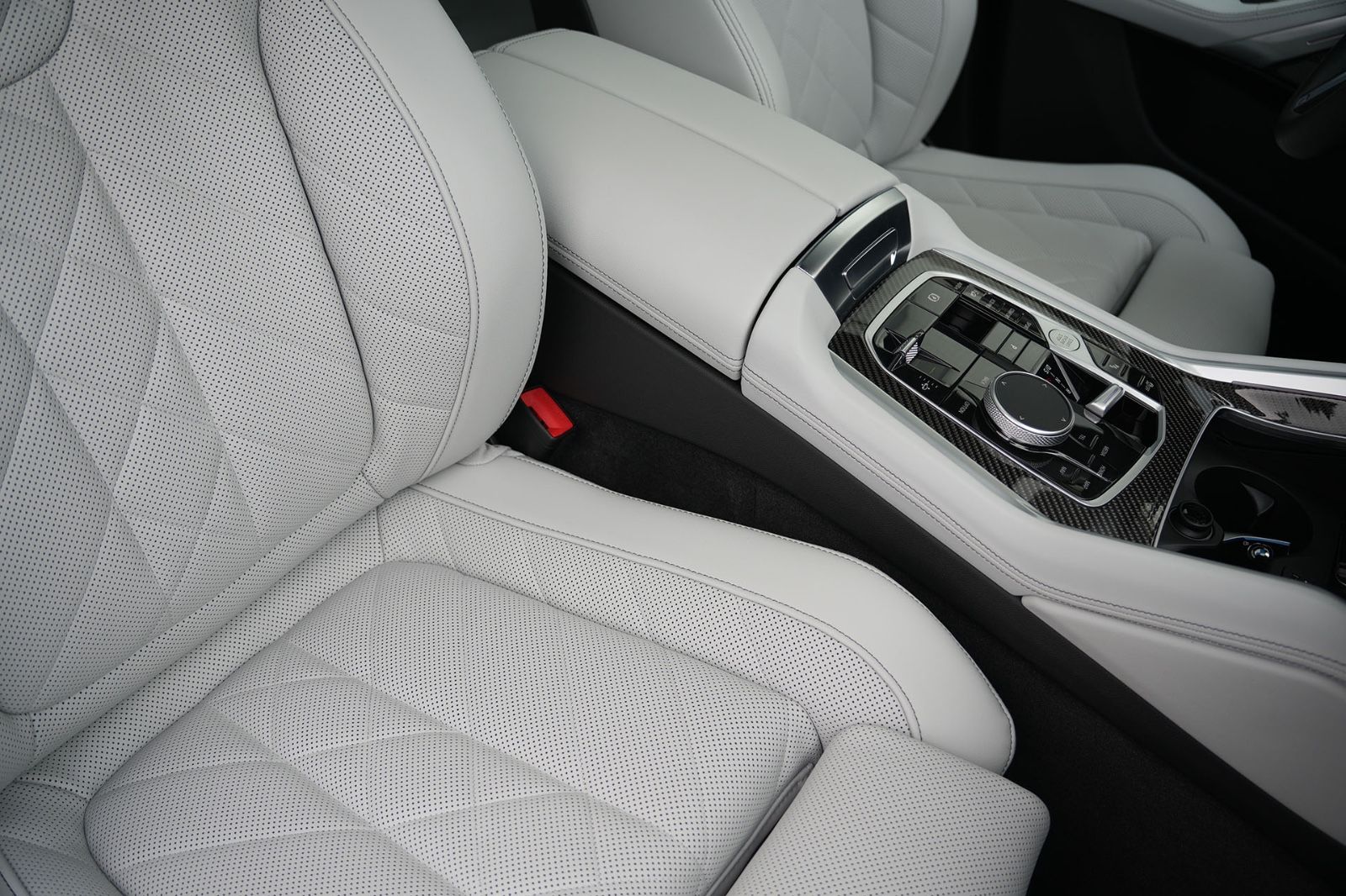 BMW X6 xDrive30d M SPORT PRO - Samsaru's Car Outlet