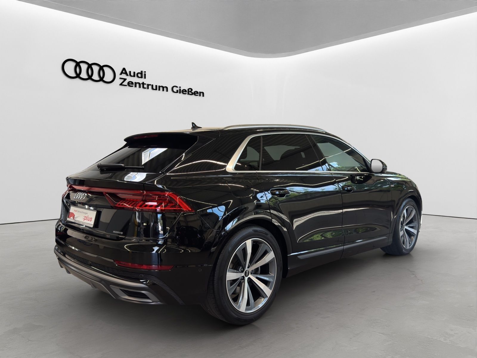 Audi Q8 50 TDI quattro S line AHK Pano 360°Kamera
