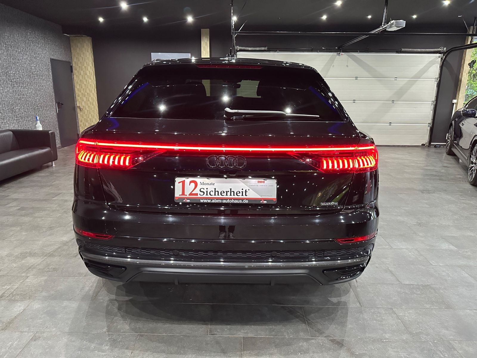 Audi Q8 quattro Competition S Line / Carbon/ Matrix