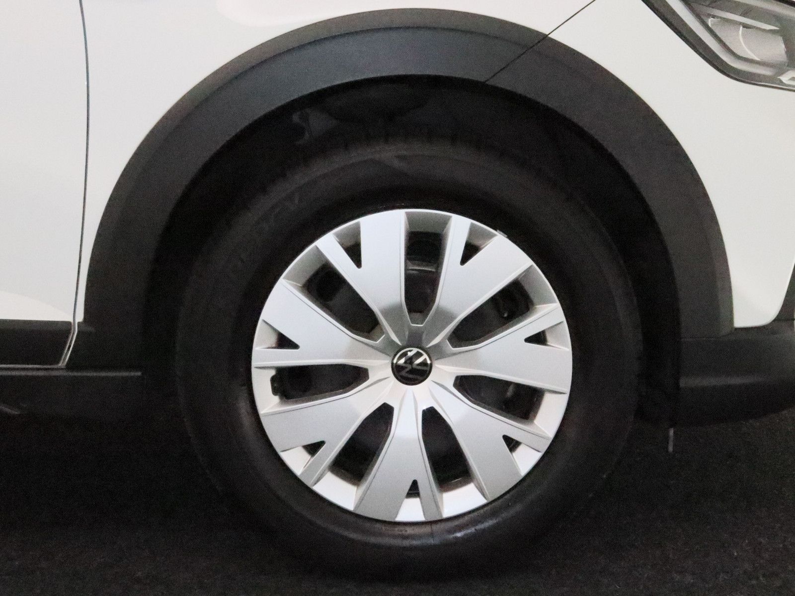 Volkswagen Taigo 1.0 TSI - Samsaru's Car Outlet