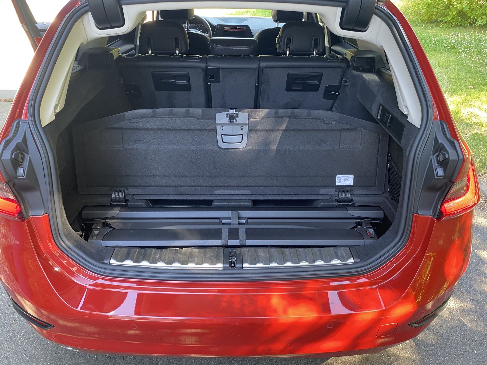BMW 320d Navi Pro - Samsaru's Car Outlet