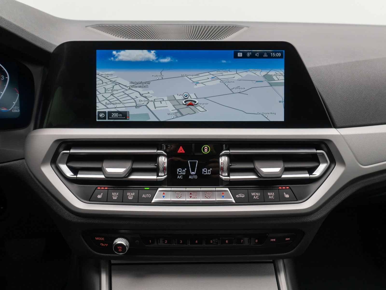 BMW 320i Sport - Samsaru's Car Outlet