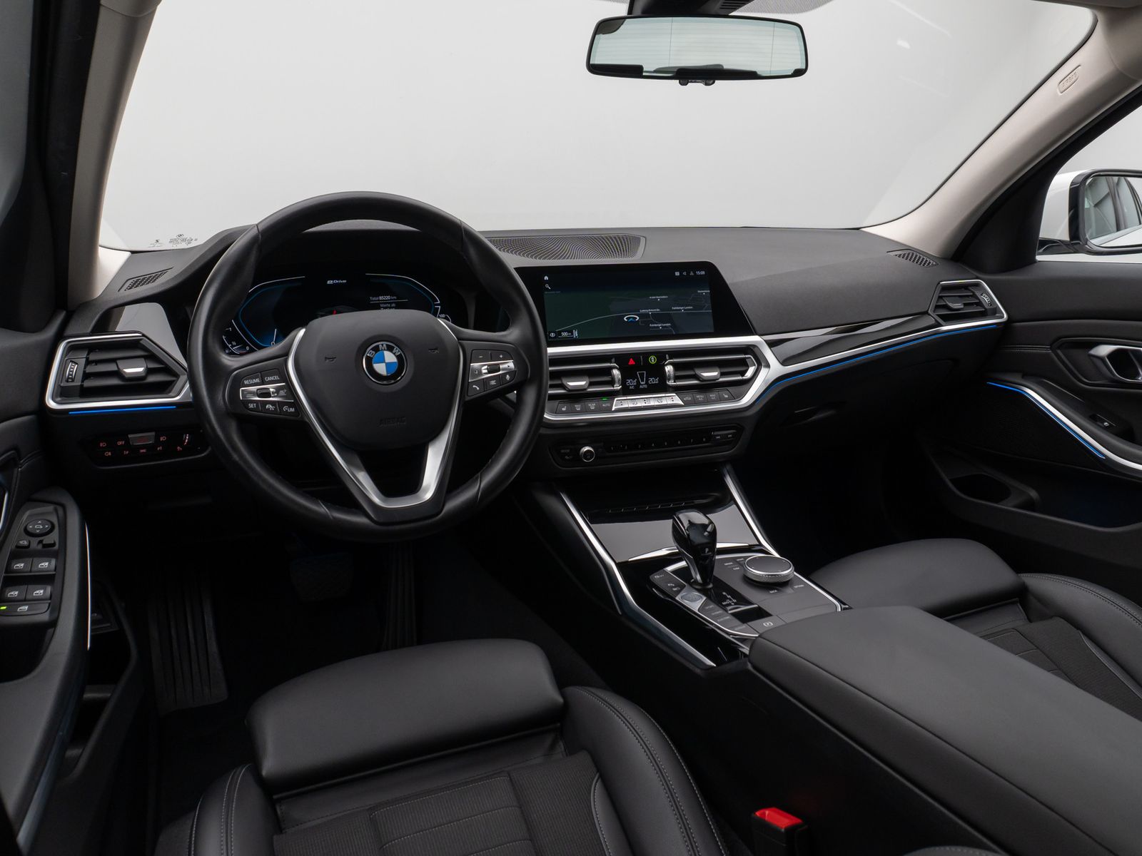 BMW 330e xD Sport Line - Samsaru's Car Outlet