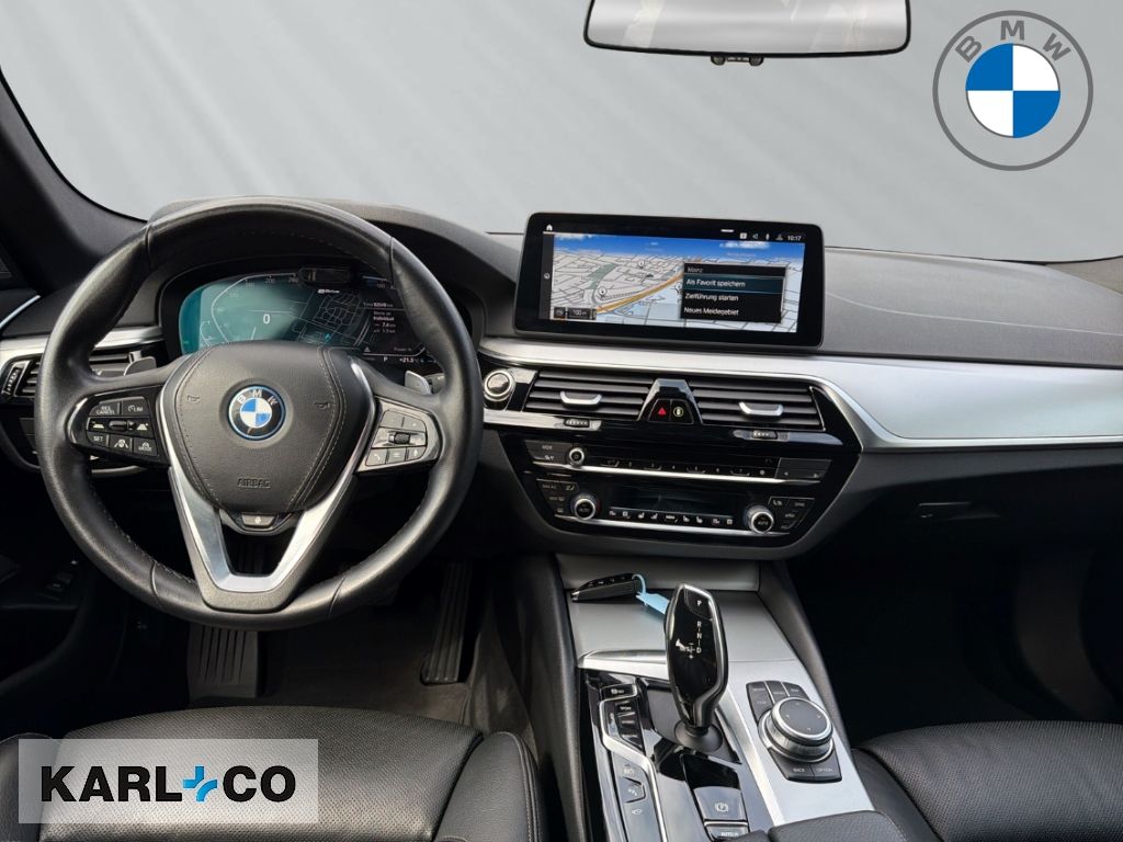 BMW 530 e xDrive Touring Pano AHK ACC HUD Laser