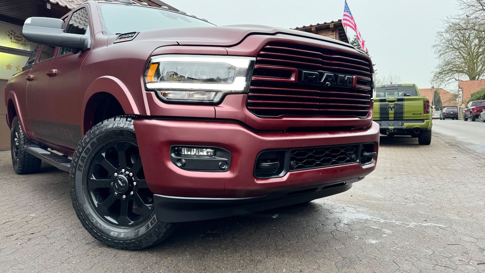 Dodge LIMITED*2500*6,7L DIESEL*BÜGEL*NAVI*AHK*GARANTIE