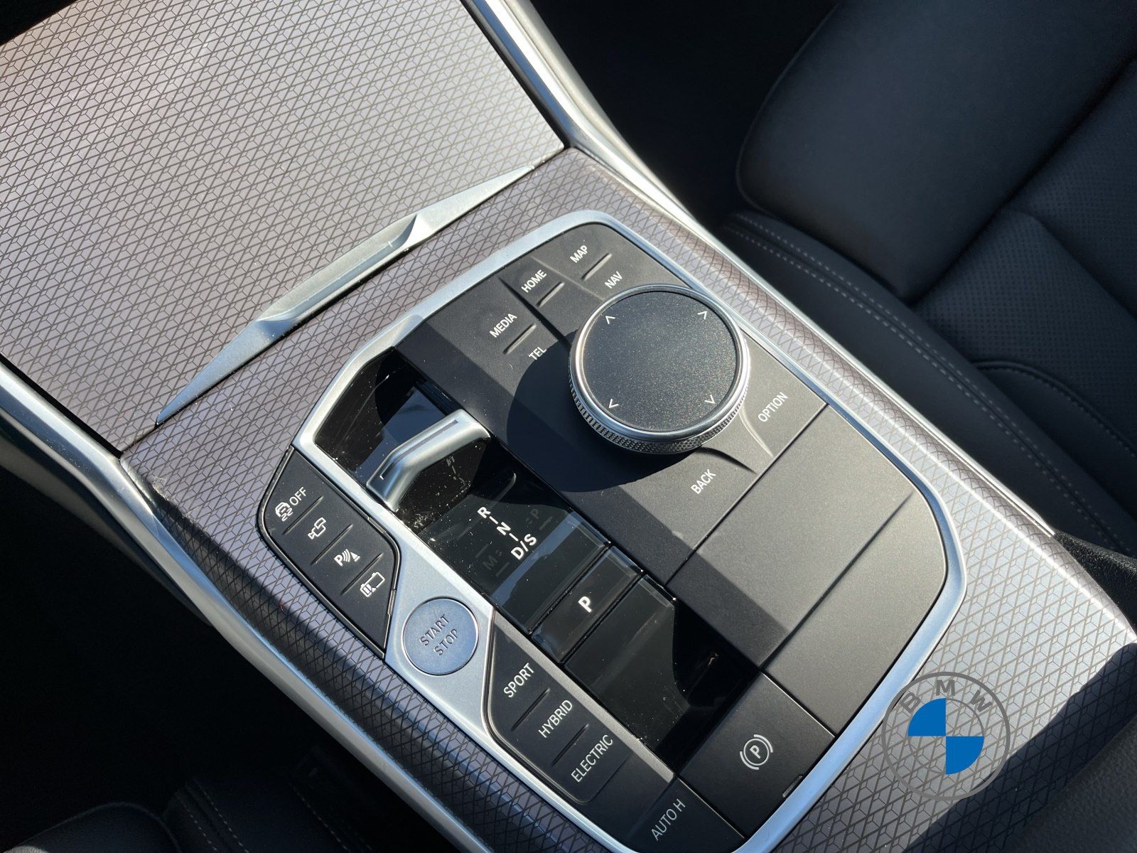 BMW 330e xDrive Touring M Sport DA Prof Pano AHK PA+