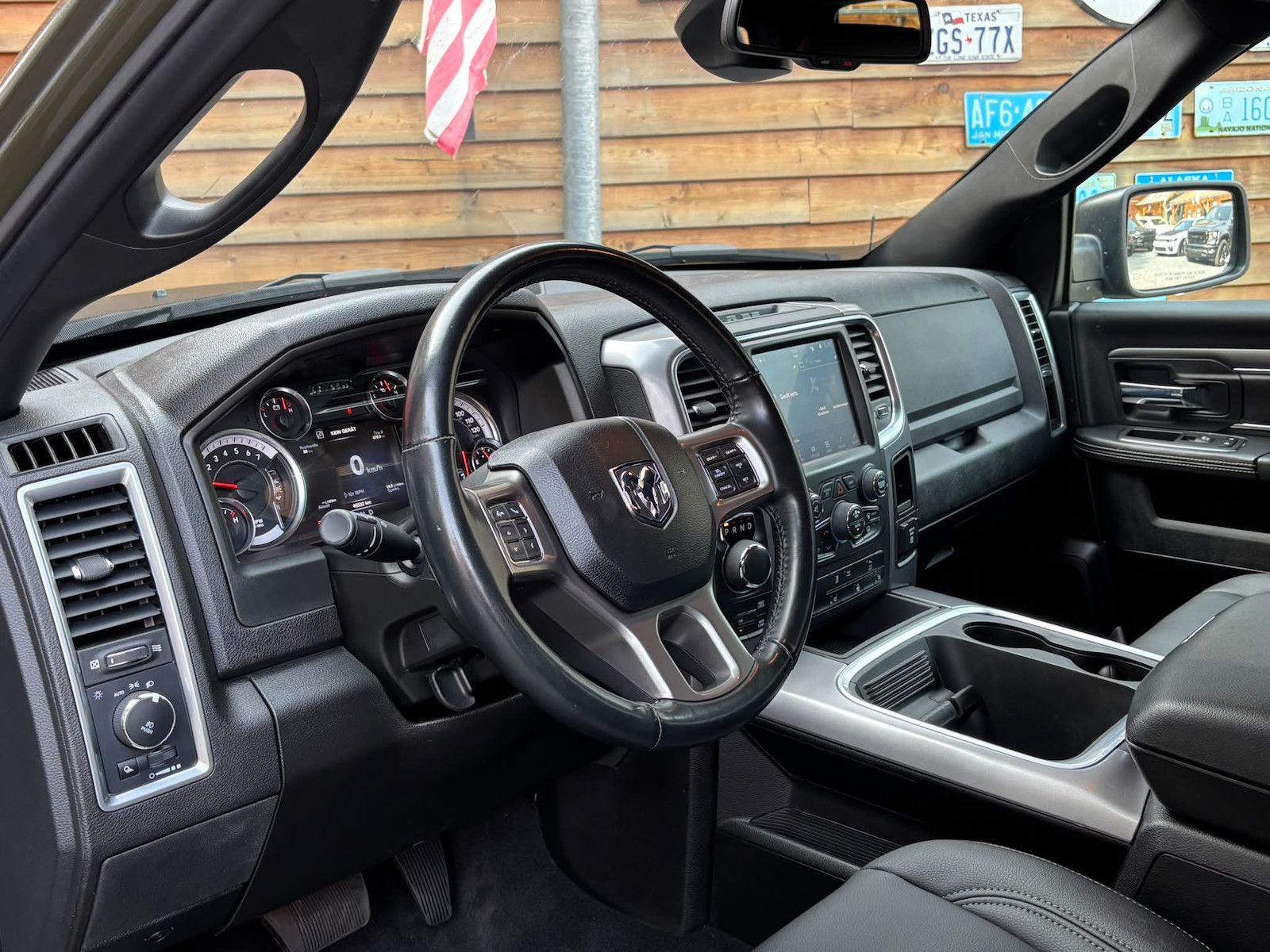 Dodge RAM 1500 5,7L Warlock 4x4 LEDER AHK LPG