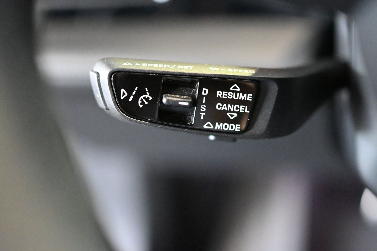 Porsche Taycan Turbo Cross Turismo HUD ACC PCCB Matrix