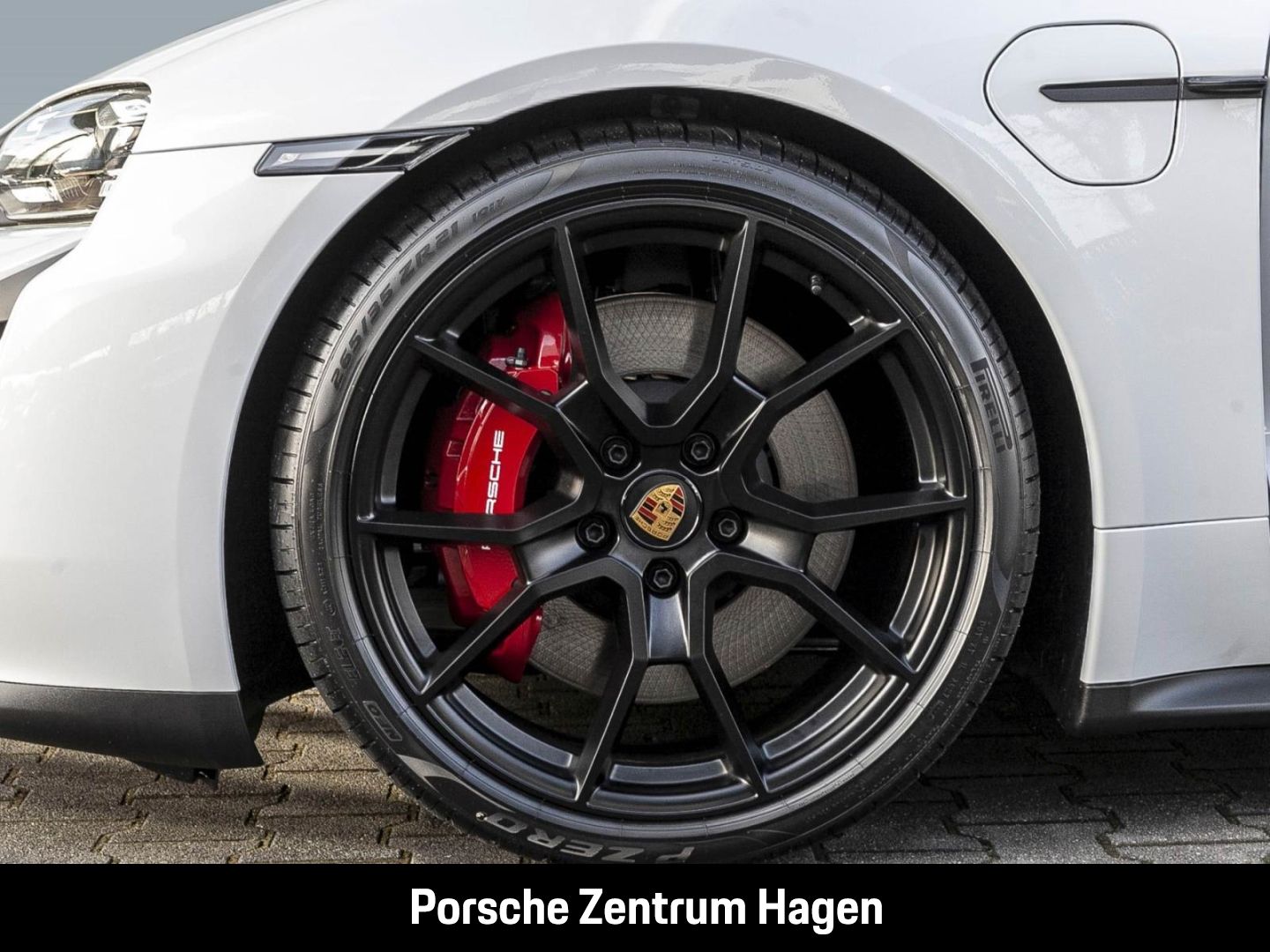 Porsche Taycan GTS HA-Lenkung Beifahrerdisplay Head-Up