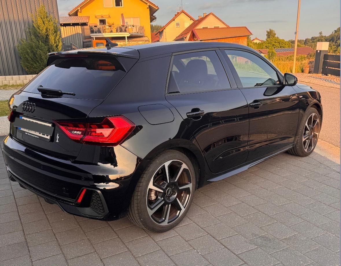 Audi A1 Sportback 30 TFSI S line