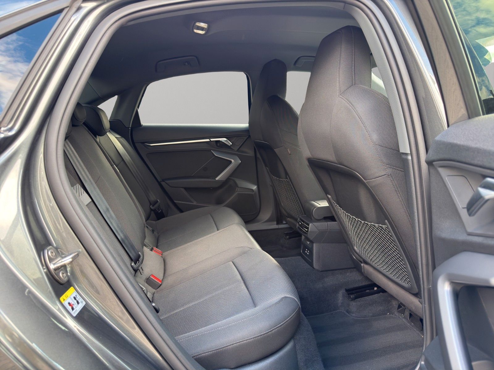 Audi A3 Limousine 30 TFSI S line *LED*NAVI*KAMERA*SHZ