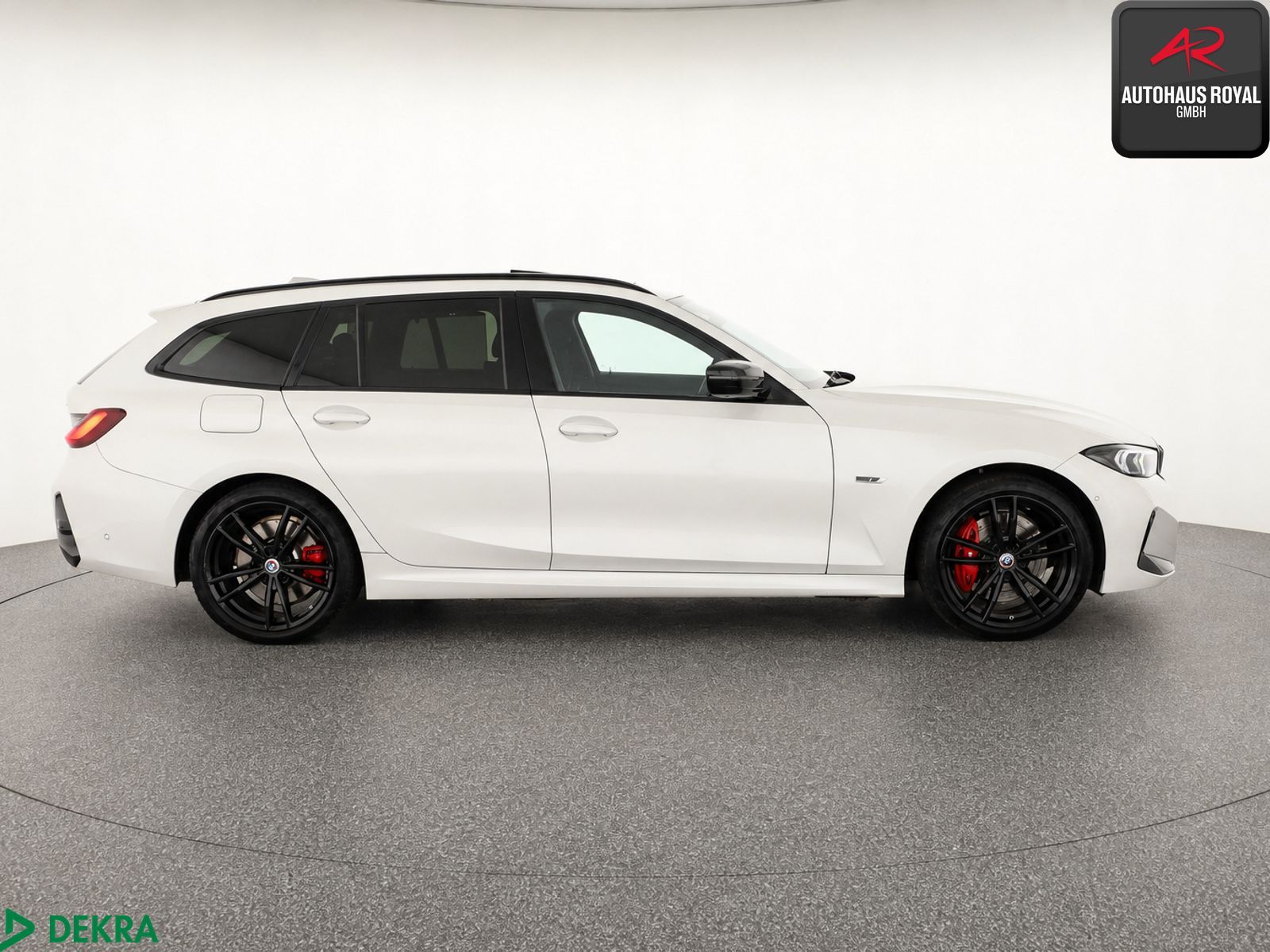 BMW 330 e T xDrive M SPORT PRO HUD,360GRAD,ACC,PANO