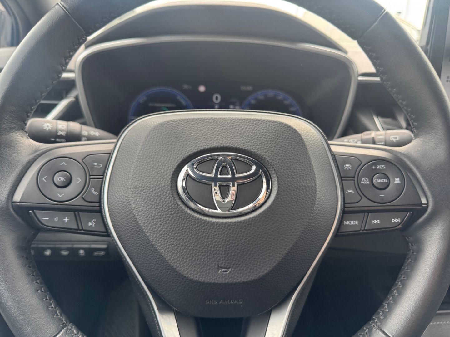 Toyota Corolla 2.0 Hybrid TS Team D *Technik Paket*CAM*
