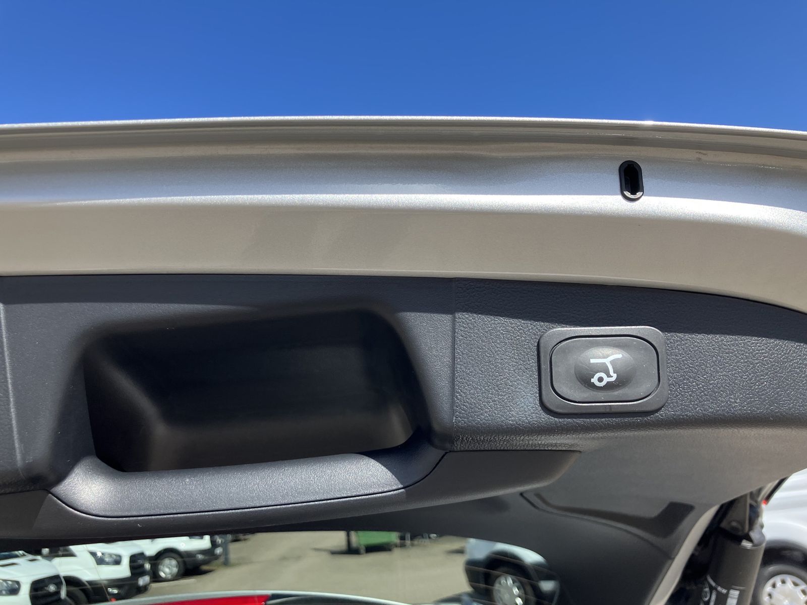 Ford Focus 1.0 Mhd ST-Line X HUD+WIPA+SHZ+TWA