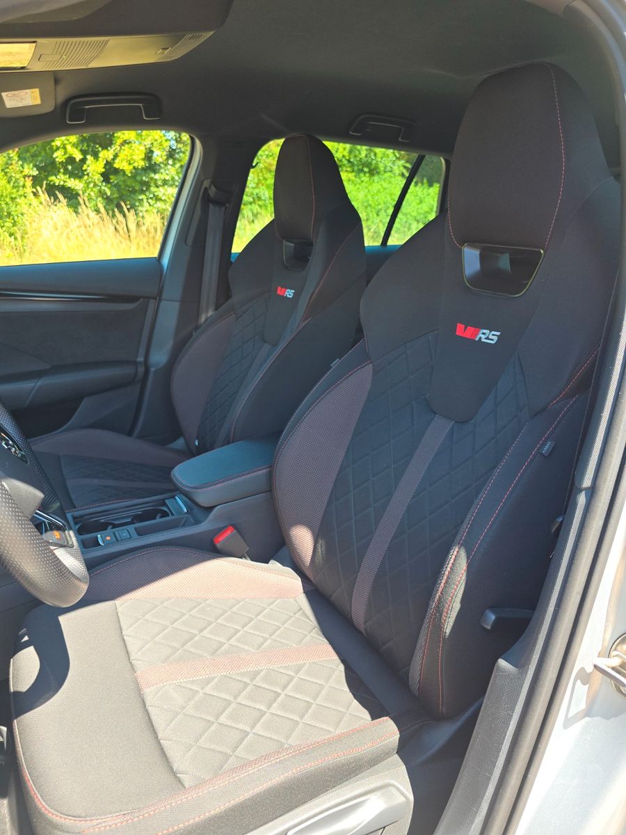 Skoda Octavia Combi RS First Edition - Samsaru's Car Outlet