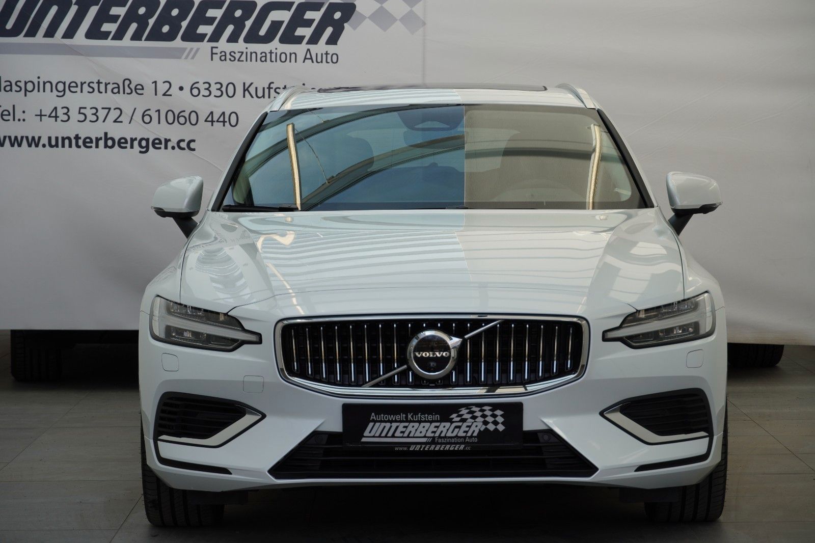 Volvo V60 Kombi Plus Bright Recharge Plug-In Hybrid AW