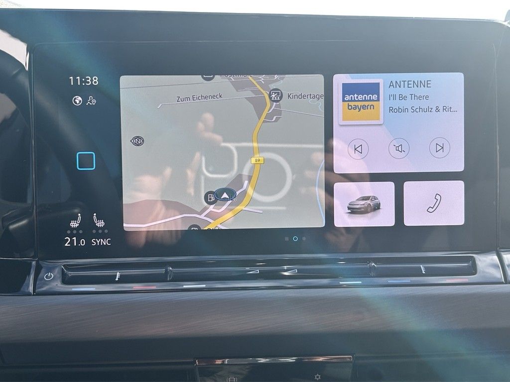 Volkswagen Golf VIII 1.5 eTSI DSG Style - Samsaru's Car Outlet